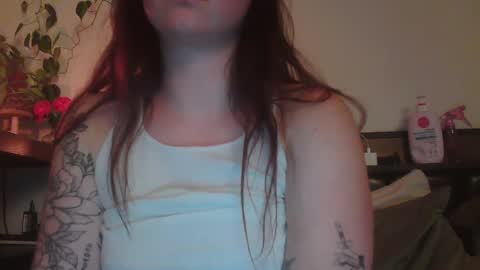 Snapshot of endlesslyevie chatting on 02/07/25, 12:53 endlessly evie online show from 02/07/25, 12:53