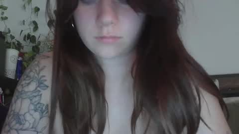 Snapshot of endlesslyevie chatting on 02/18/25, 11:41 endlessly evie online show from 02/18/25, 11:41