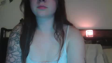 Snapshot of endlesslyevie chatting on 03/06/25, 05:14 endlessly evie online show from 03/06/25, 05:14