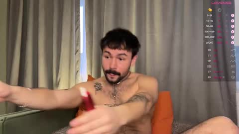 Snapshot of enen_glo chatting on 11/12/25, 08:26 Enen online show from 11/12/25, 08:26