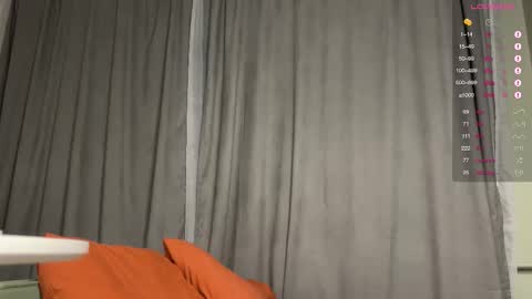 Snapshot of enen_glo chatting on 11/20/25, 02:06 Enen online show from 11/20/25, 02:06