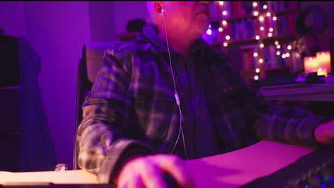 uk online show from 01/10/25, 03:29