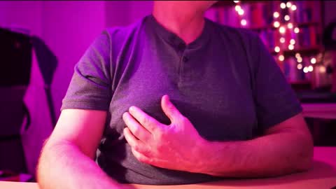 uk online show from 11/04/25, 12:54