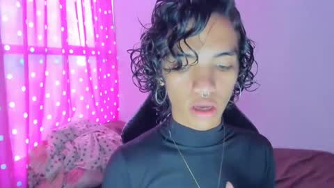 Snapshot of engel20042001 chatting on 12/14/24, 09:35 engel20042001 online show from 12/14/24, 09:35