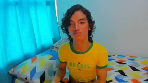 Snapshot of engel20042001 chatting on 12/18/24, 04:39 engel20042001 online show from 12/18/24, 04:39