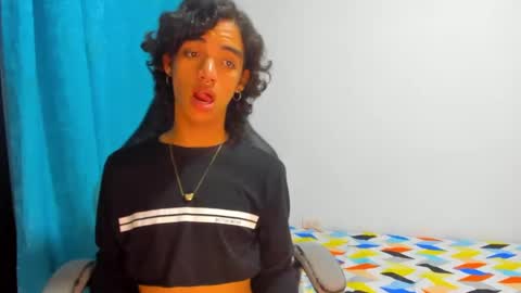 Snapshot of engel20042001 chatting on 12/19/24, 06:45 engel20042001 online show from 12/19/24, 06:45