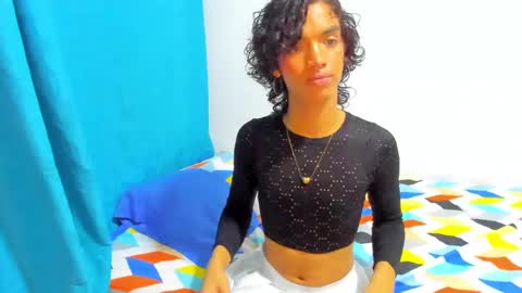 Snapshot of engel20042001 chatting on 12/22/24, 07:00 engel20042001 online show from 12/22/24, 07:00