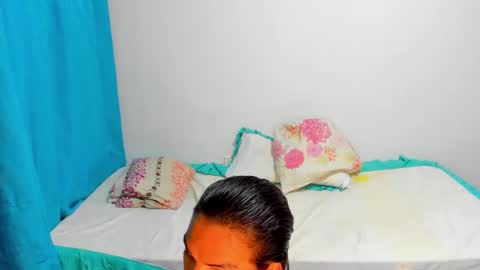 Snapshot of engel20042001 chatting on 01/05/25, 01:13 engel20042001 online show from 01/05/25, 01:13