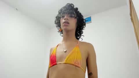 Snapshot of engel20042001 chatting on 01/30/25, 10:51 engel20042001 online show from 01/30/25, 10:51