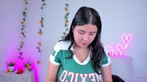 Snapshot of engelstonee chatting on 06/07/26, 12:42 online show from 06/07/26, 12:42