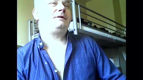 englishguysurrey online show from 12/19/24, 11:50