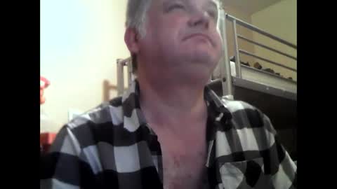 englishguysurrey online show from 10/24/25, 05:59