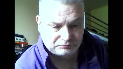 englishguysurrey online show from 04/26/26, 08:56