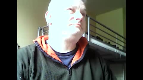 englishguysurrey online show from 05/08/26, 01:38
