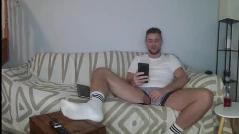 Snapshot of englishladxxx chatting on 10/17/25, 10:01 Englishladxxx online show from 10/17/25, 10:01