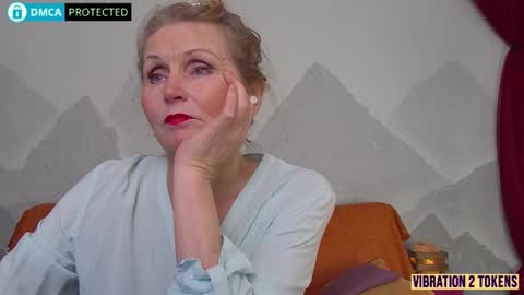 Snapshot of enjoymomentsunshine chatting on 01/11/26, 05:01 Angel-wife 53 yrs and Eruption- husband 39 yrs online show from 01/11/26, 05:01
