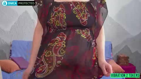 Snapshot of enjoymomentsunshine chatting on 02/20/26, 07:10 Angel-wife 53 yrs and Eruption- husband 39 yrs online show from 02/20/26, 07:10
