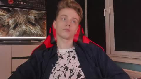 Snapshot of enkeer chatting on 11/13/25, 09:58 Enker online show from 11/13/25, 09:58