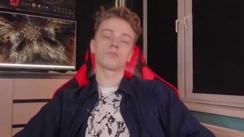 Snapshot of enkeer chatting on 11/18/25, 04:44 Enker online show from 11/18/25, 04:44