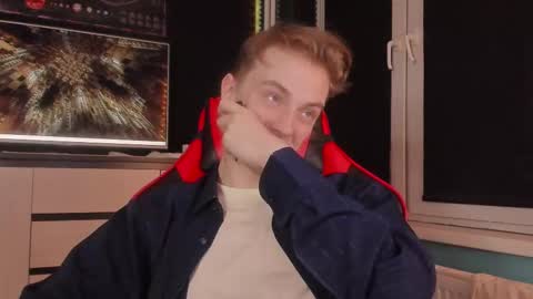 Snapshot of enkeer chatting on 11/22/25, 11:59 Enker online show from 11/22/25, 11:59