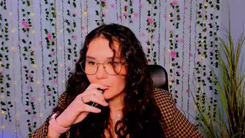 enny_mrr online show from 03/03/25, 09:33