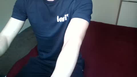 Snapshot of enoch98 chatting on 02/26/25, 12:36 enoch98 online show from 02/26/25, 12:36