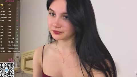 Snapshot of enricaelis chatting on 09/16/25, 04:19 Sani online show from 09/16/25, 04:19