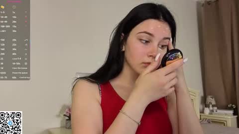 Snapshot of enricaelis chatting on 10/05/25, 08:18 Sani online show from 10/05/25, 08:18