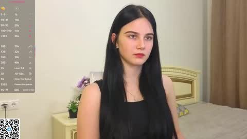 Snapshot of enricaelis chatting on 11/26/25, 08:10 Sani online show from 11/26/25, 08:10