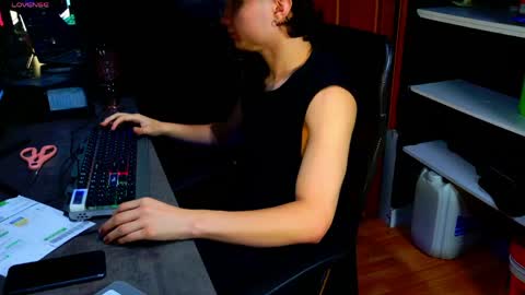 enzo_steel online show from 06/08/26, 09:20