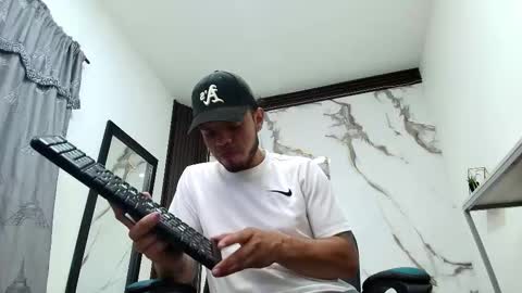 Snapshot of enzo_turner chatting on 02/01/26, 04:11 online show from 02/01/26, 04:11