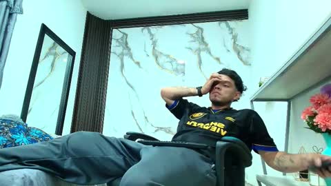 Snapshot of enzo_turner chatting on 02/03/26, 03:59 online show from 02/03/26, 03:59