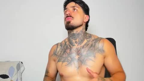 Enzo Aren online show from 10/21/25, 12:11