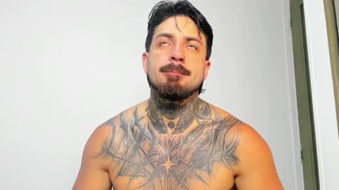 Enzo Aren online show from 11/18/25, 12:05