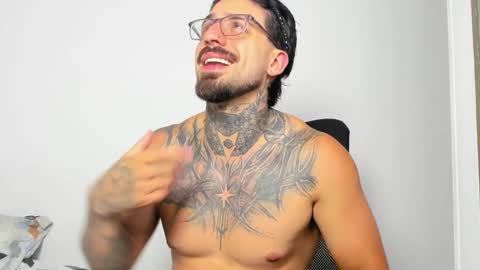 Enzo Aren online show from 11/25/25, 11:16