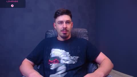 EnzoRace online show from 11/27/25, 06:26