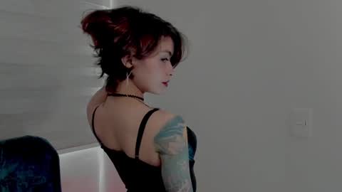 Leyla online show from 02/21/25, 01:55