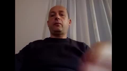 Snapshot of epu17 chatting on 10/10/25, 03:49 epu17 online show from 10/10/25, 03:49