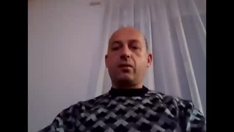 Snapshot of epu17 chatting on 10/28/25, 04:05 epu17 online show from 10/28/25, 04:05