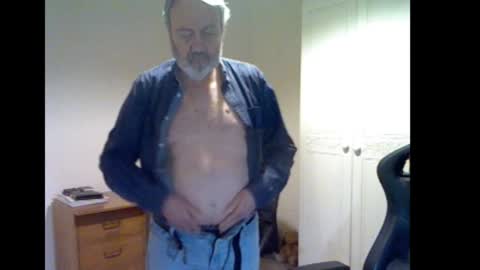 Snapshot of erasmus_d chatting on 02/02/26, 05:22 erasmus_d online show from 02/02/26, 05:22
