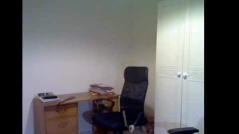 Snapshot of erasmus_d chatting on 02/18/26, 06:04 erasmus_d online show from 02/18/26, 06:04