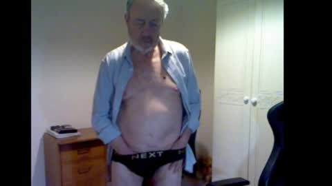 Snapshot of erasmus_d chatting on 03/05/26, 06:26 erasmus_d online show from 03/05/26, 06:26