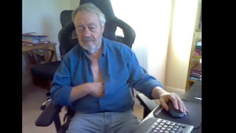 Snapshot of erasmus_d chatting on 03/21/26, 05:27 erasmus_d online show from 03/21/26, 05:27