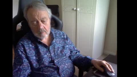 Snapshot of erasmus_d chatting on 04/04/26, 04:59 erasmus_d online show from 04/04/26, 04:59
