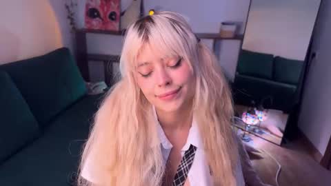 Alissa online show from 10/12/25, 11:42