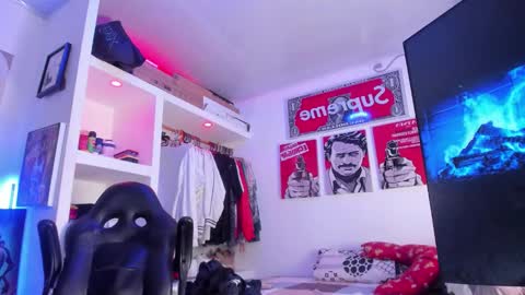 Snapshot of eren_blade_ chatting on 11/09/25, 12:20 Tht BOSS Eren online show from 11/09/25, 12:20