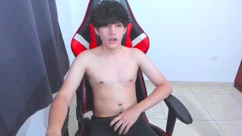 Snapshot of eren_tatakae chatting on 09/26/25, 10:25 eren_tatakae online show from 09/26/25, 10:25