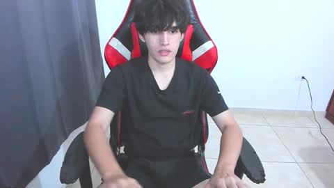 Snapshot of eren_tatakae chatting on 10/14/25, 02:12 eren_tatakae online show from 10/14/25, 02:12