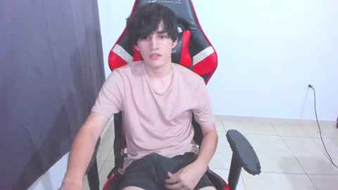 eren_tatakae online show from 11/08/25, 03:18