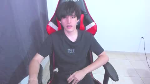 eren_tatakae online show from 11/11/25, 05:18